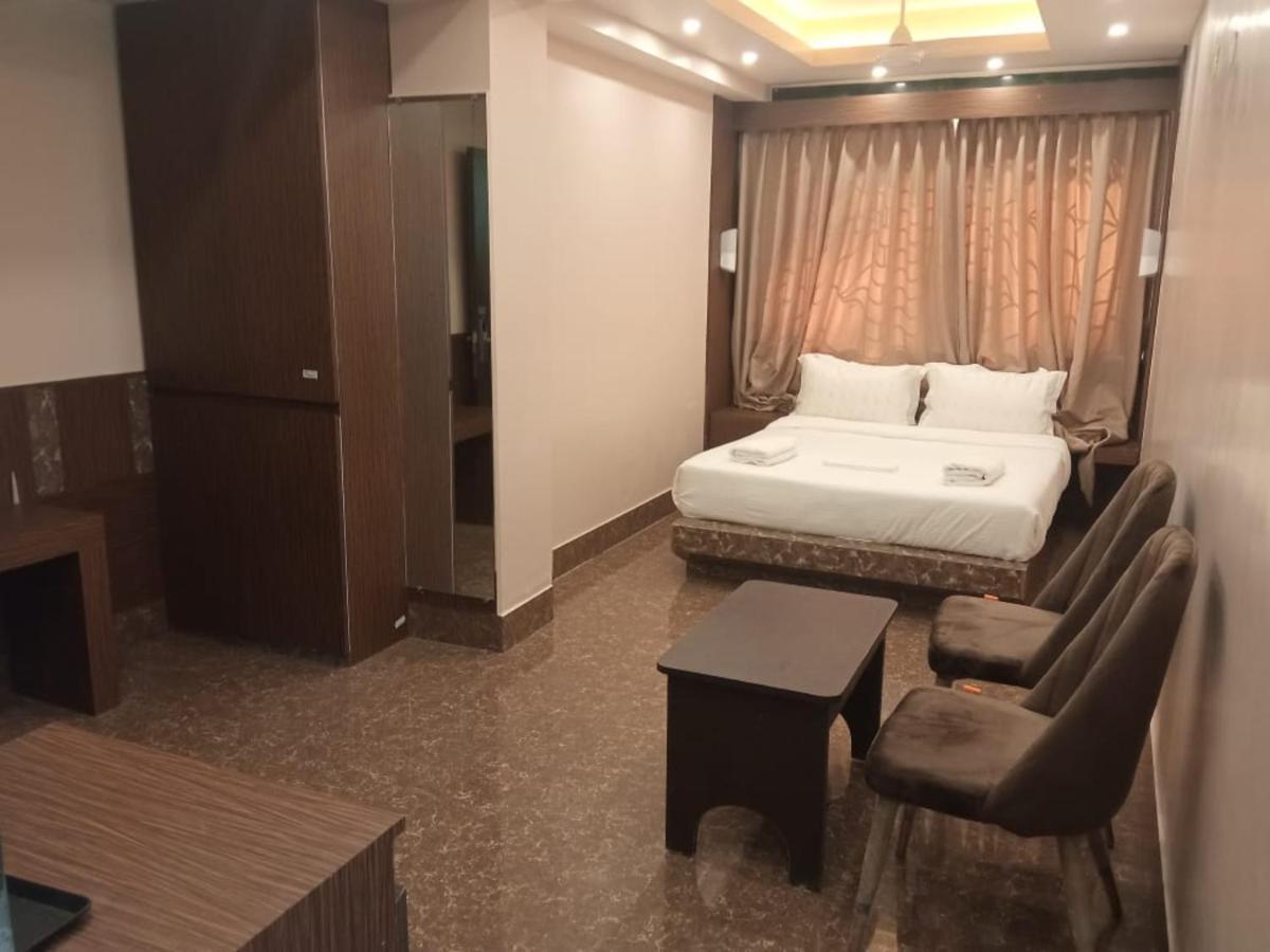 Hotel Subhashree Гангток Екстериор снимка