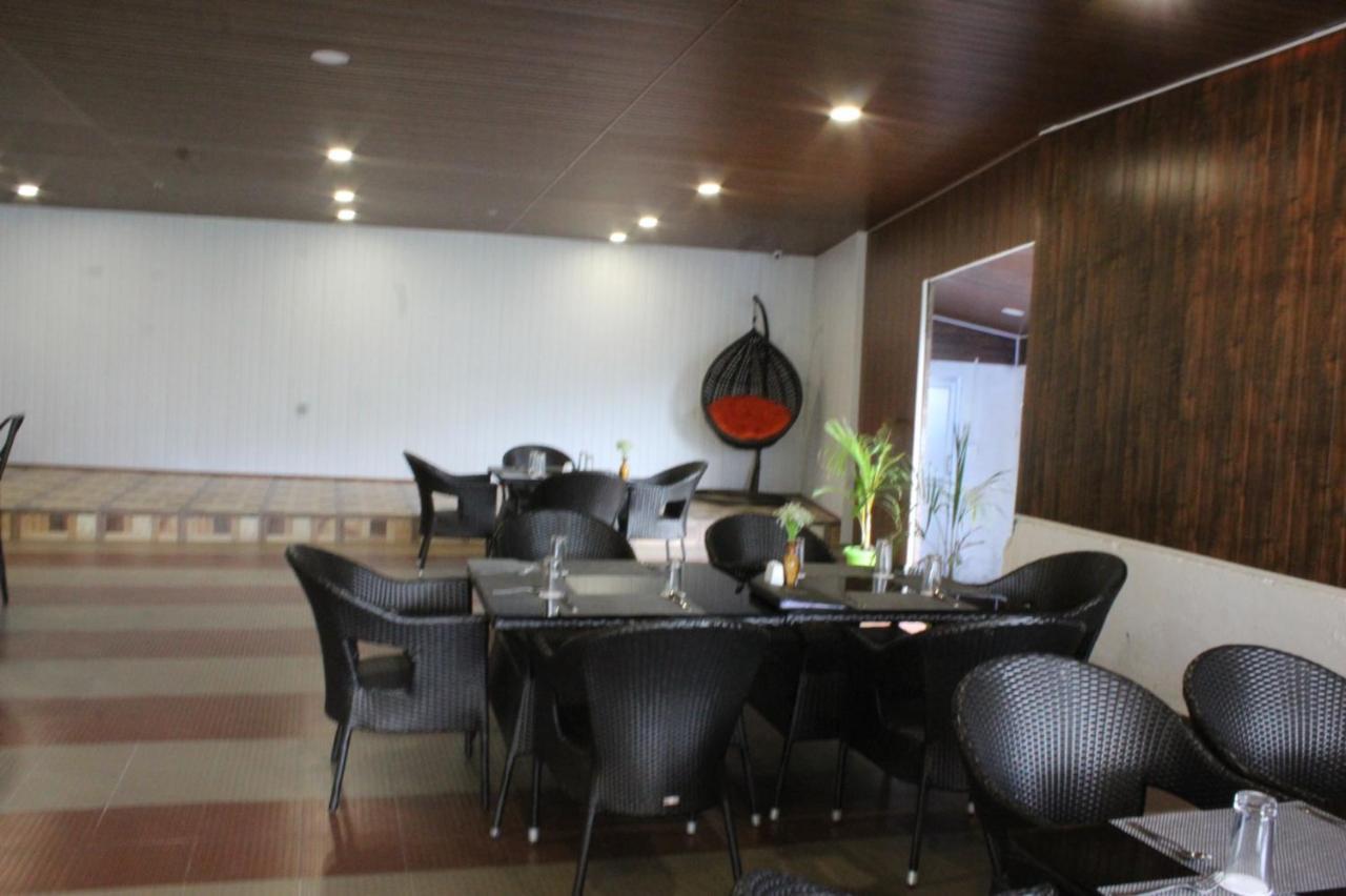 Hotel Subhashree Гангток Екстериор снимка